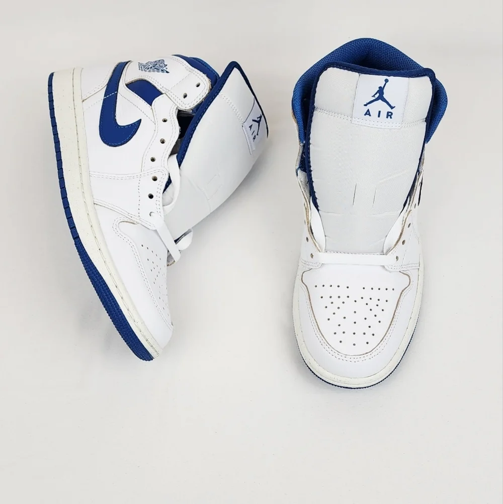 Air Jordan 1 Mid SE Sneakers White/Sail/Industrial Blue